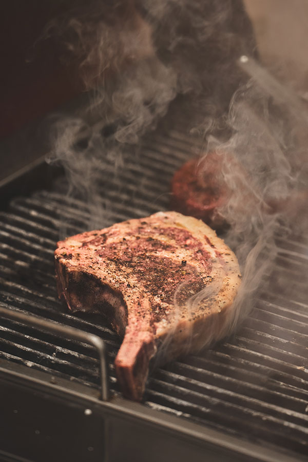 Hängmörat kött